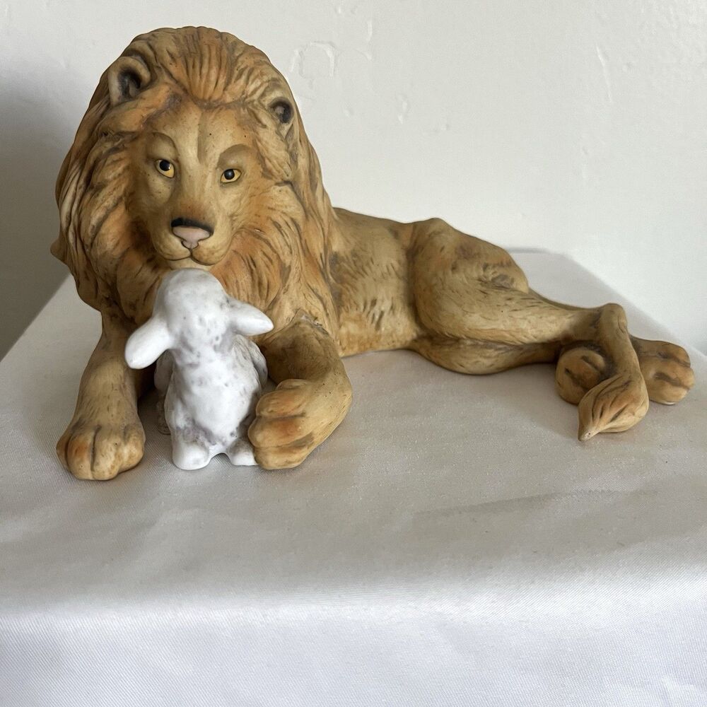 VTG 1987 Enesco Peace On Earth Lion And Lamb Figurine Betty Chaisson Nativity